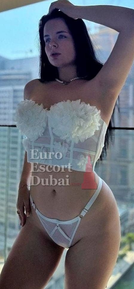 Kristyna, 25, escort in Dubai — Belarusian, 165 cm (photo 5 of 13)