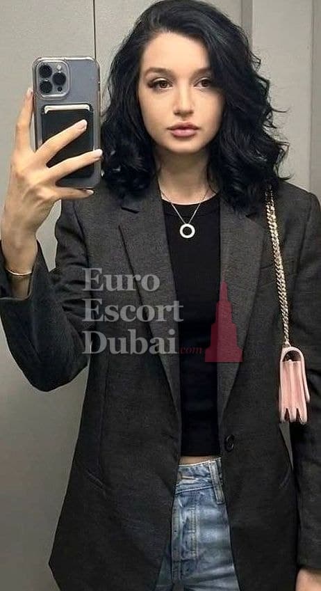 Maria, 20, escort in Dubai — black hair, Russian (photo 13 of 13)