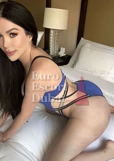 Marisa, 28, escort in Dubai — 170 cm, black hair (photo 3 of 13)