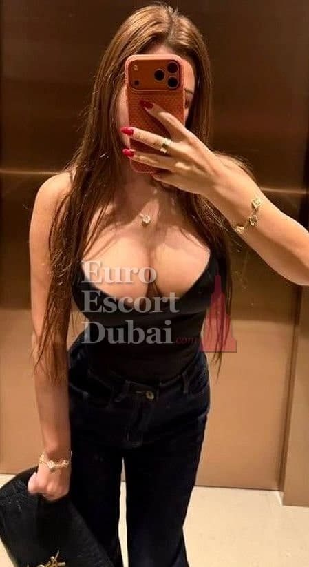 Akmaral, 25, escort in Dubai — brown hair, Kazakh (photo 4 of 13)