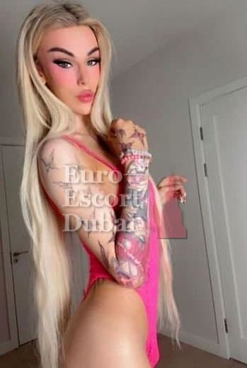Zarina, 26, escort in Abu Dhabi — 164 cm, blonde hair (photo 9 of 13)