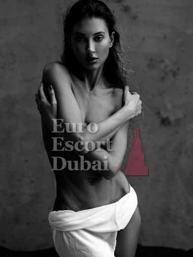 Vitoria, 26, escort in Dubai — brown hair, Brazilian (photo 4 of 13)