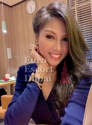 Xinyi, 29, escort in Dubai — 167 cm, black hair (photo 12 of 13)