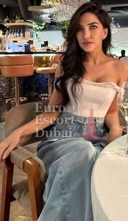 Mahliyo, 27, escort in Dubai — Kazakh, 170 cm (photo 5 of 13)
