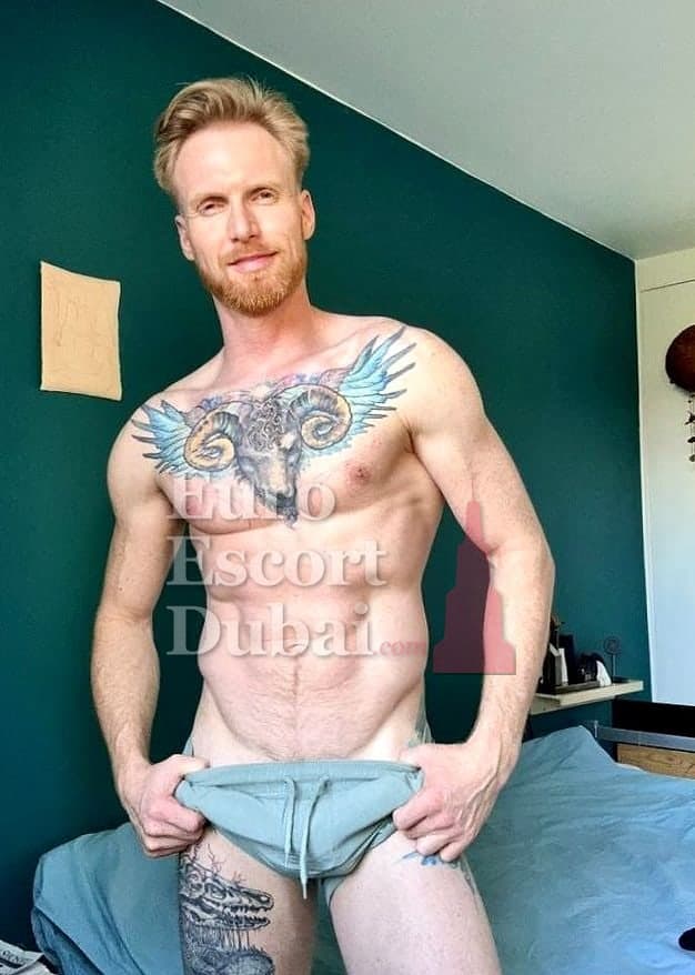 Gavin, 37, escort in Dubai — blonde hair, 180 cm (photo 1 of 13)