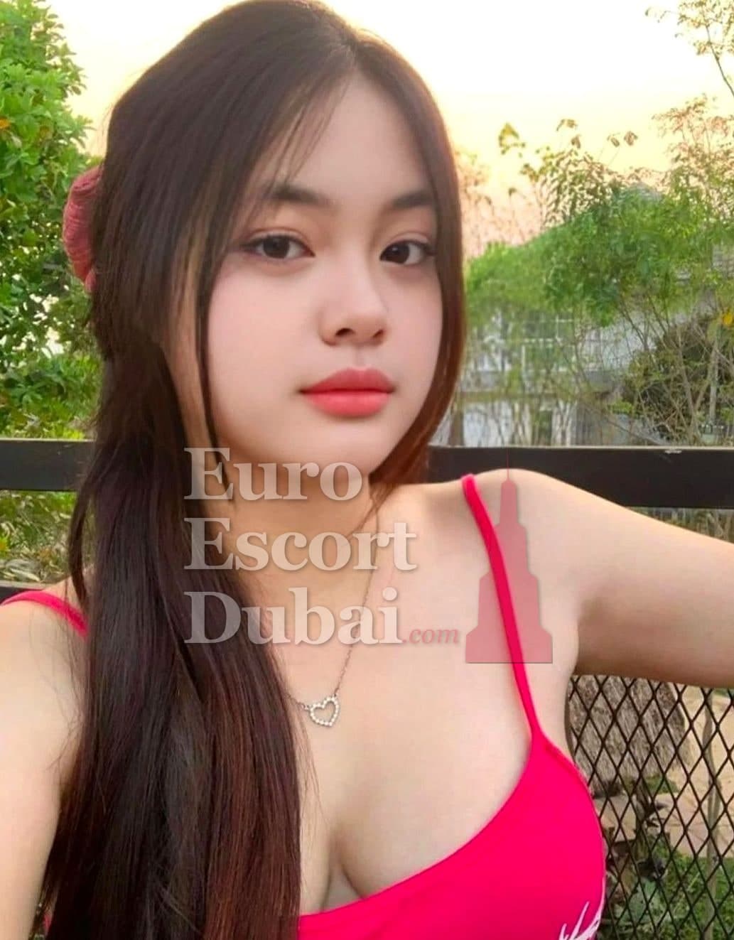 Faye, 25, escort in Dubai — black hair, Indonesian (photo 4 of 6)