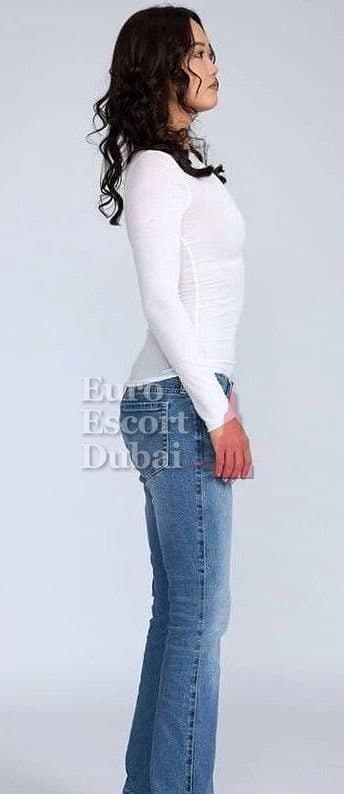 Wilma, 28, escort in Dubai — black hair, 168 cm (photo 5 of 13)
