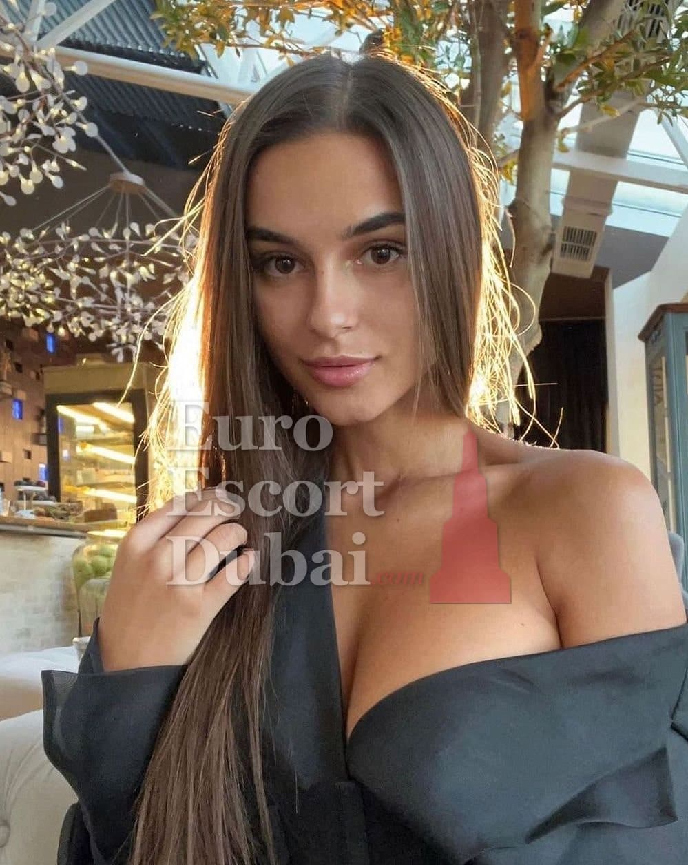 Ciara, 29, escort in Dubai — 160 cm, brown hair (photo 8 of 9)