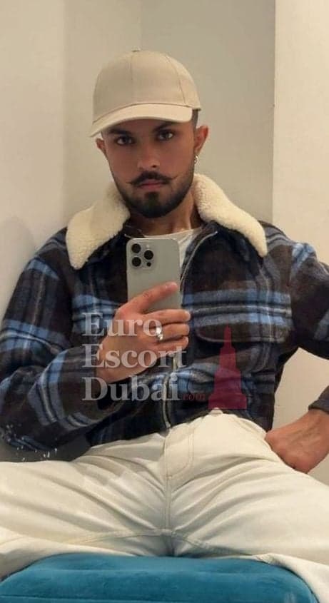 Henry, 25, escort in Dubai — black hair, 178 cm (photo 1 of 6)
