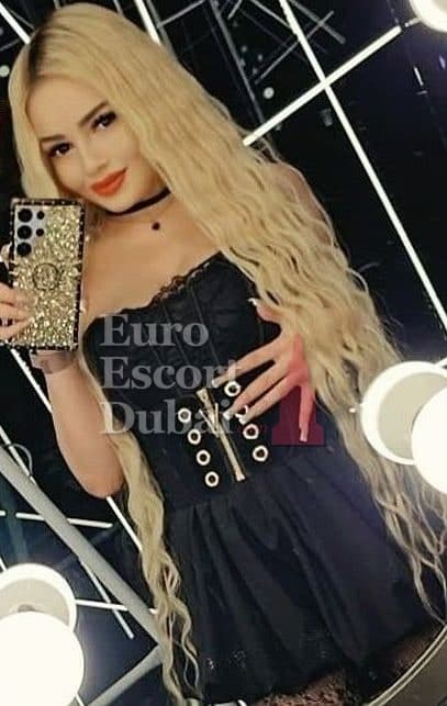 Akbota, 25, escort in Dubai — blonde hair, Turkmen (photo 7 of 13)