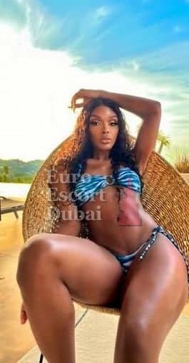 Tatiane, 25, escort in Dubai — Colombian, 176 cm (photo 5 of 13)