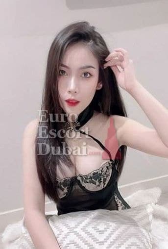Hikari, 44, escort in Dubai — 159 cm, brown hair (photo 4 of 4)