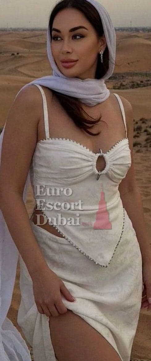 Zhanar, 29, escort in Dubai — Kazakh, 170 cm (photo 5 of 13)