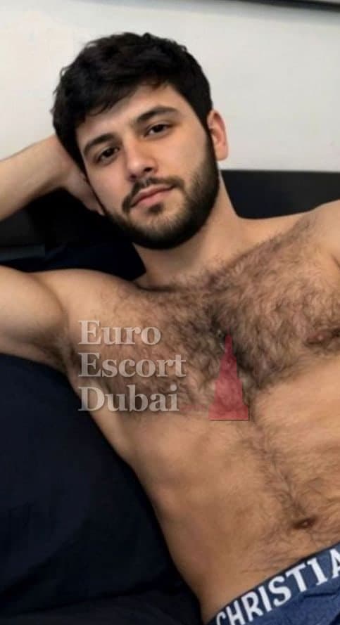 Caleb, 21, escort in Dubai — 178 cm, black hair (photo 8 of 12)