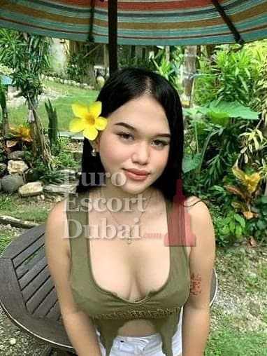 Farah, 21, escort in Dubai — Vietnamese, 161 cm (photo 5 of 12)