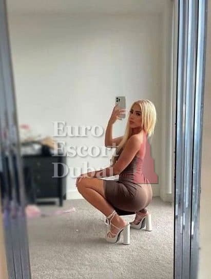 Maira, 20, escort in Dubai — blonde hair, Colombian (photo 1 of 8)