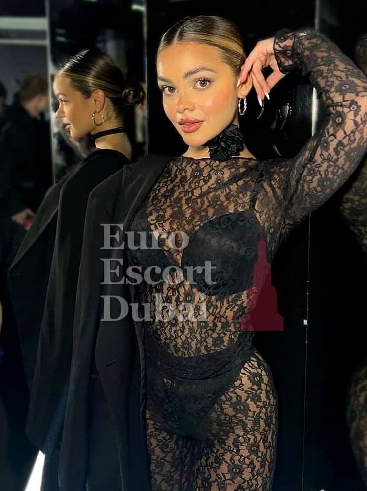Angelique, 20, escort in Dubai — French, 168 cm (photo 2 of 6)