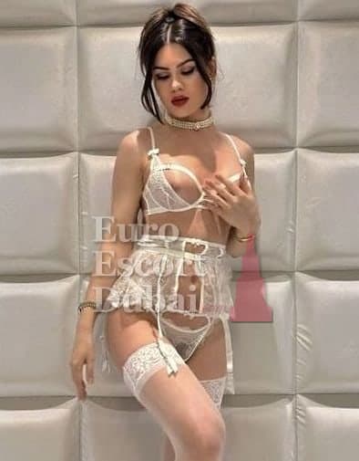 Seulgi, 25, escort in Dubai — brown hair, Japanese (photo 4 of 13)