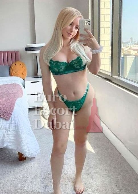 Taisia, 21, escort in Dubai — blonde hair, French (photo 1 of 6)