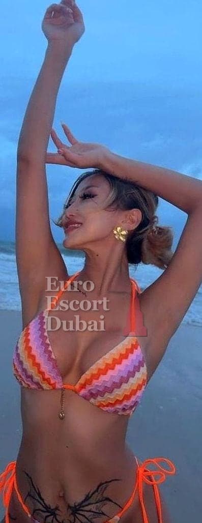 Ayzere, 26, escort in Dubai — Kazakh, 167 cm (photo 11 of 13)