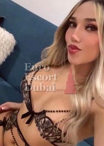 Dulce, 22, escort in Dubai — Brazilian, 161 cm (photo 5 of 9)