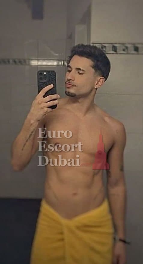 Zayn, 24, escort in Dubai — brown hair, 173 cm (photo 3 of 8)