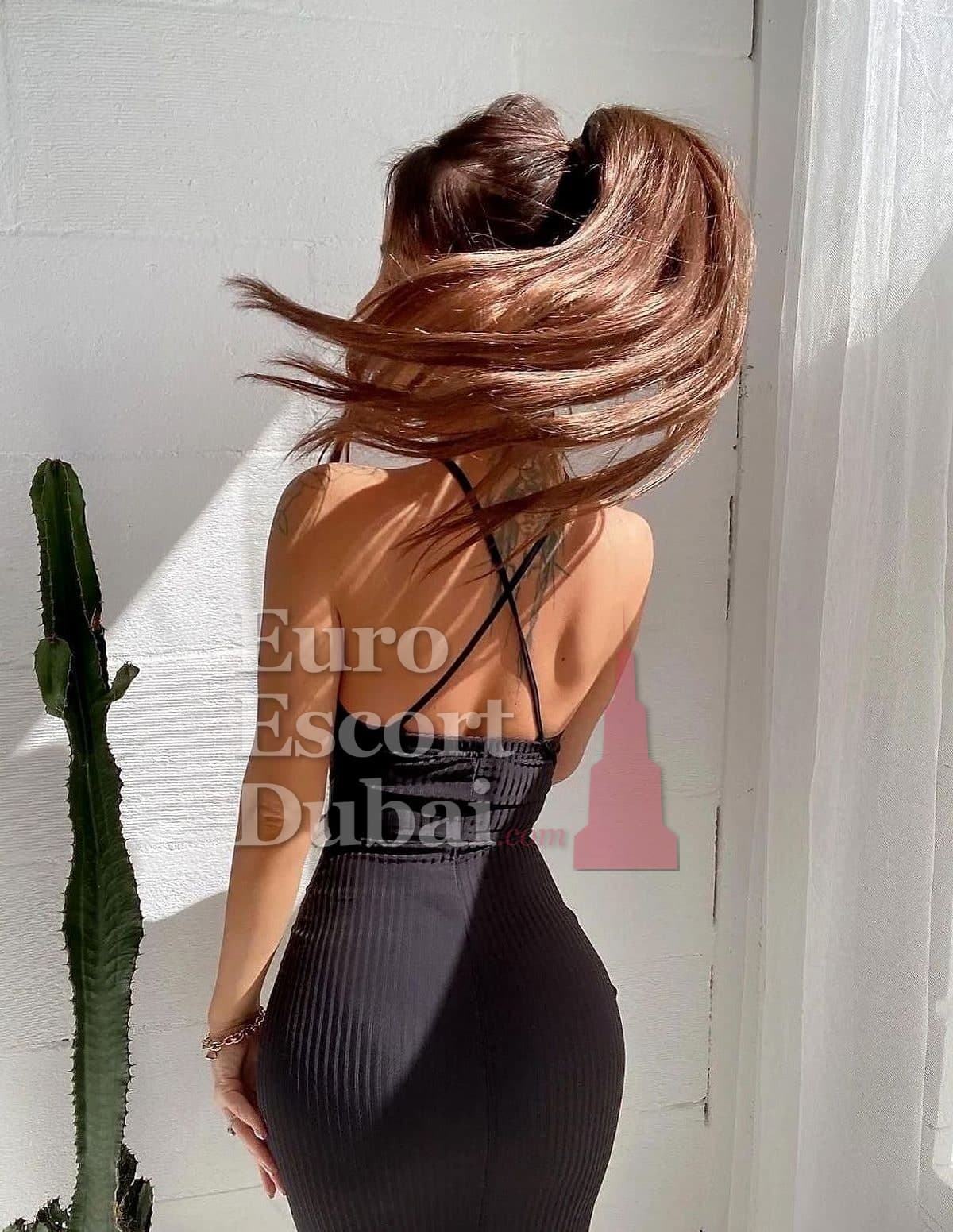 Blossom, 31, escort in Dubai — brown hair, British (photo 4 of 4)