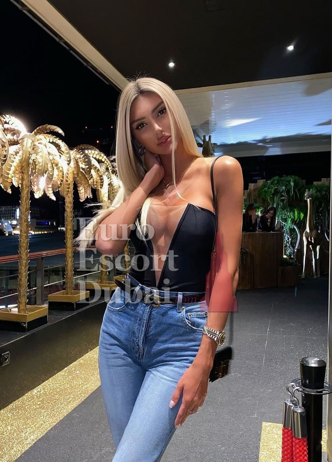 Nelly, 26, escort in Dubai — 168 cm, blonde hair (photo 6 of 9)