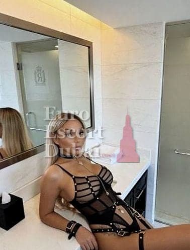 Pilar, 29, escort in Dubai — 174 cm, blonde hair (photo 6 of 13)