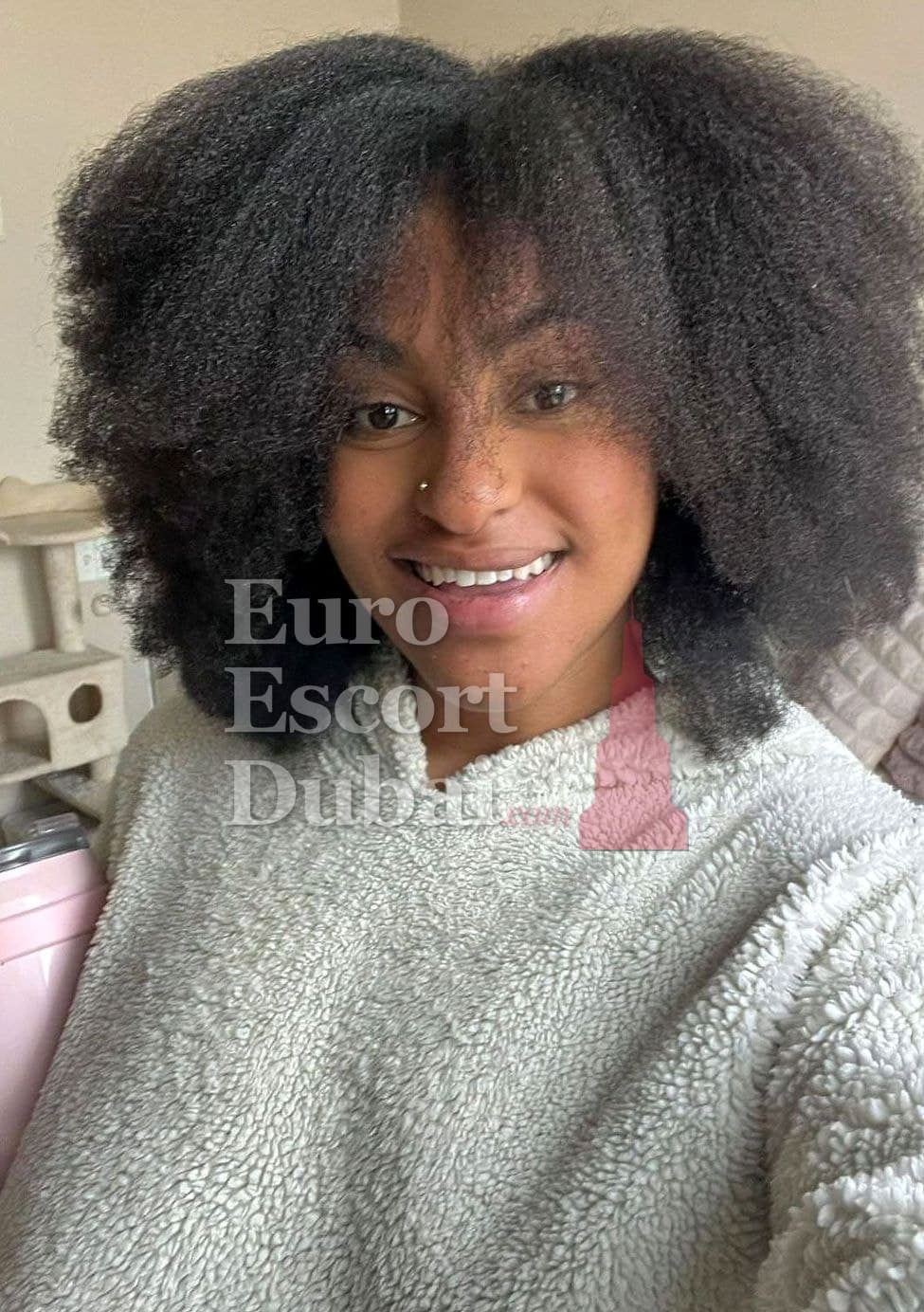 Zola, 26, escort in Dubai — French, 168 cm (photo 5 of 6)