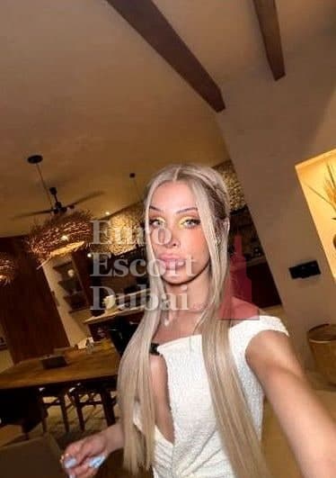 Larissa, 23, escort in Dubai — Brazilian, 176 cm (photo 11 of 13)