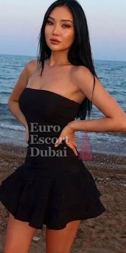 Karakat, 23, escort in Dubai — Kazakh, 165 cm (photo 5 of 13)