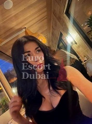 Maite, 22, escort in Sharjah — black hair, Colombian (photo 13 of 13)