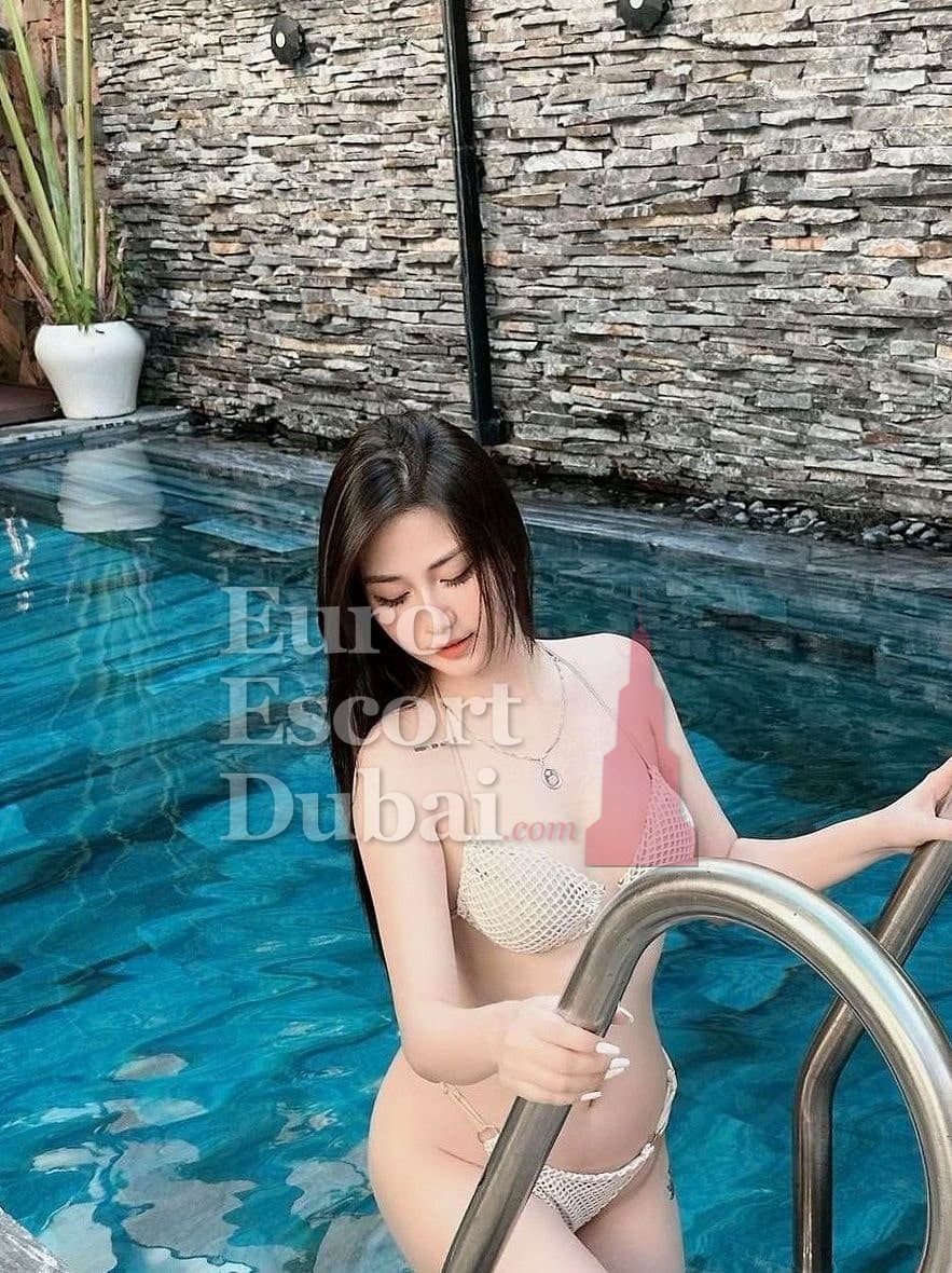 Pim, 27, escort in Dubai — Indonesian, 168 cm (photo 5 of 7)
