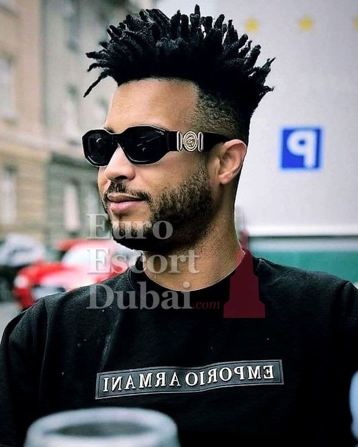 Tariq, 33, escort in Dubai — 185 cm, black hair (photo 10 of 10)