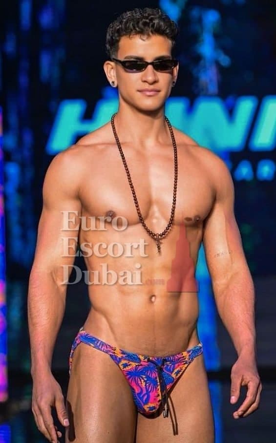 Grant, 26, escort in Dubai — black hair, 175 cm (photo 7 of 13)