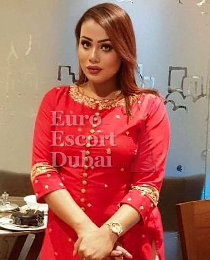 Chandni, 23, escort in Dubai — Indian, 167 cm (photo 5 of 13)