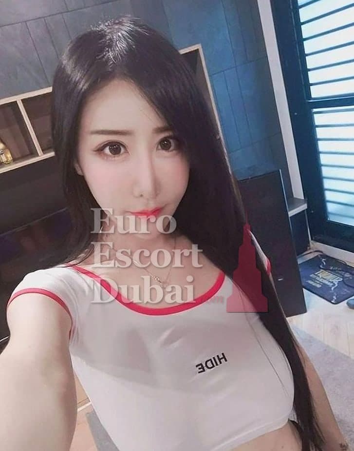 Jisoo, 25, escort in Dubai — Malaysian, 171 cm (photo 2 of 6)
