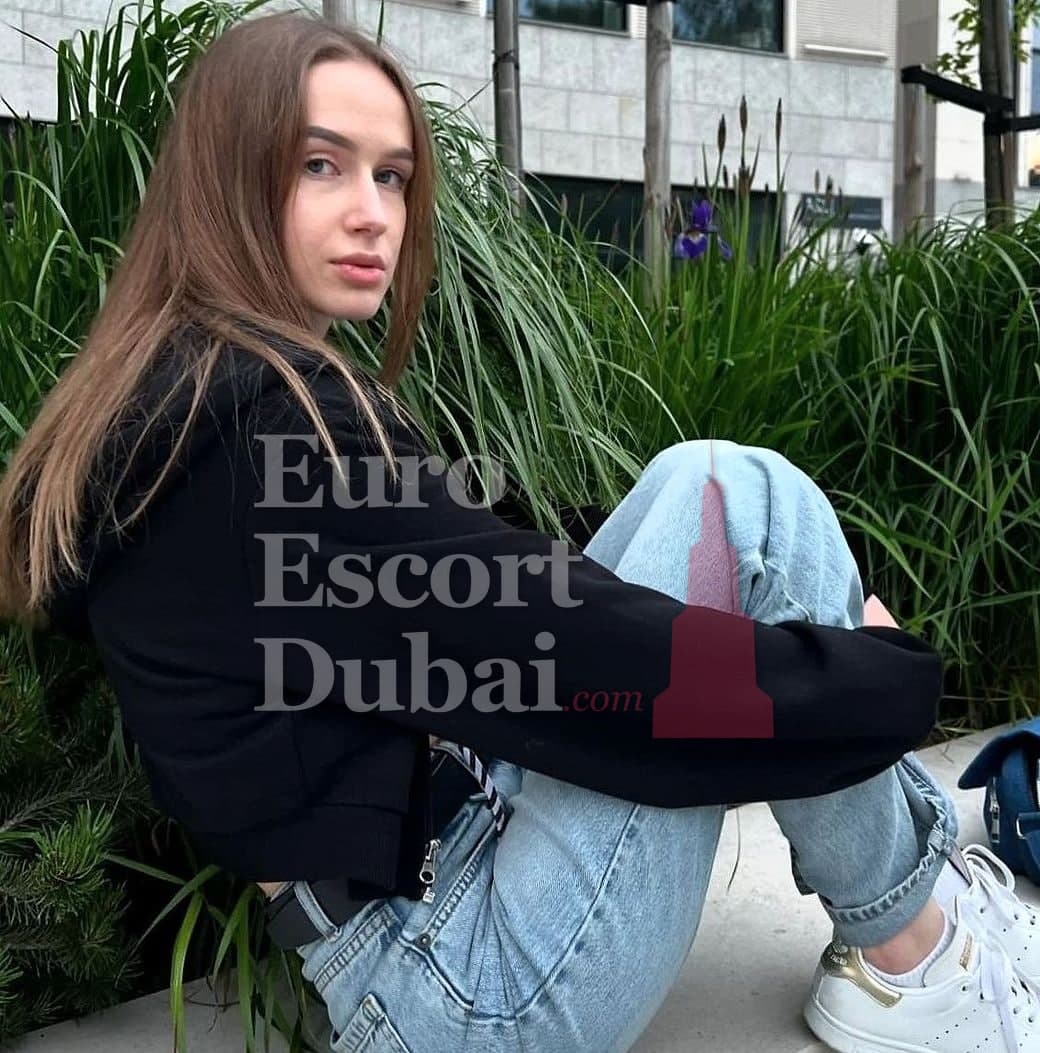 Lyudmila, 24, escort in Dubai — Belarusian, 166 cm (photo 11 of 13)