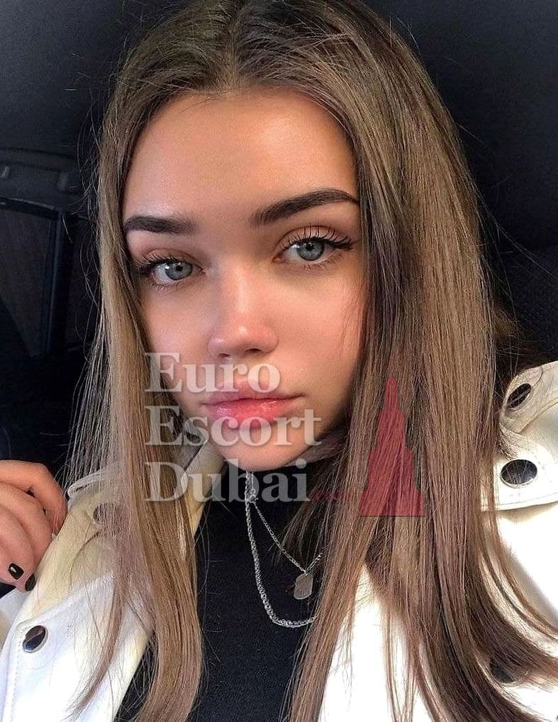 Claudine, 21, escort in Dubai — 168 cm, brown hair (photo 6 of 6)