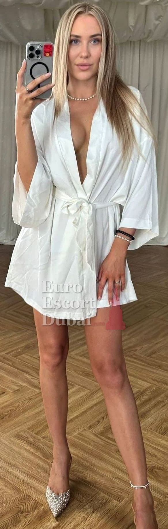 Meruert, 24, escort in Dubai — brown hair, Kazakh (photo 4 of 13)