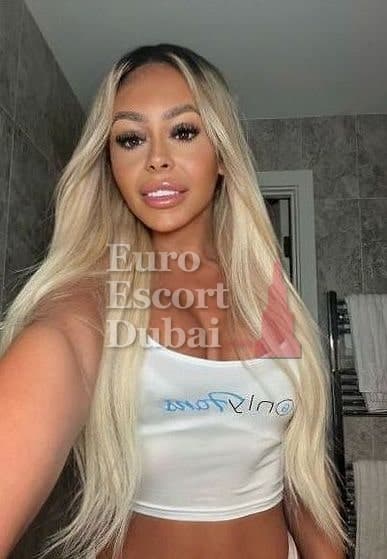 Ioana, 21, escort in Dubai — blonde hair, Russian (photo 7 of 13)