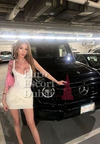 Huong, 24, escort in Dubai — Vietnamese, 164 cm (photo 5 of 13)