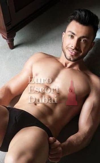 Fadi, 27, escort in Dubai — black hair, 178 cm (photo 9 of 13)