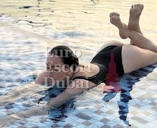 Zhanar, 29, escort in Dubai — Kazakh, 170 cm (photo 11 of 13)