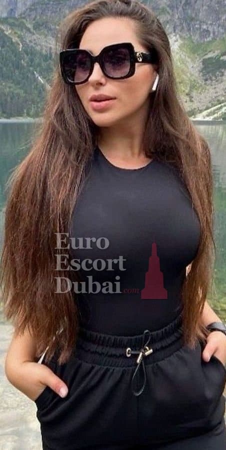 Yesenia, 24, escort in Dubai — Russian, 175 cm (photo 2 of 13)