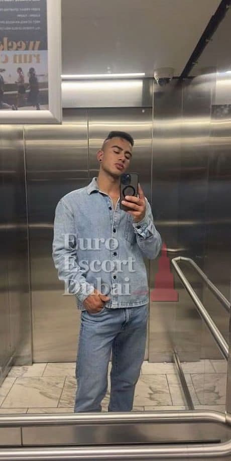 Rustam, 25, escort in Dubai — 173 cm, black hair (photo 8 of 8)