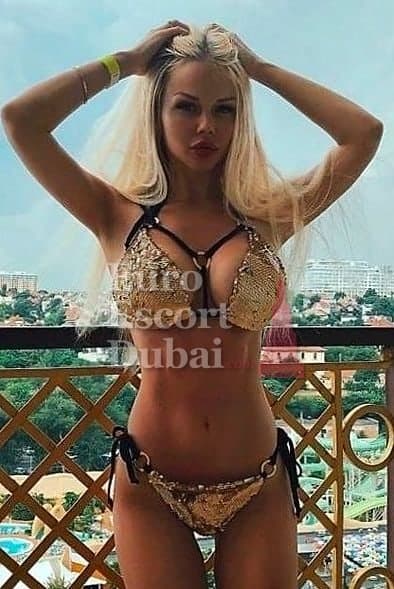 Elise, 27, escort in Dubai — blonde hair, 169 cm (photo 1 of 5)