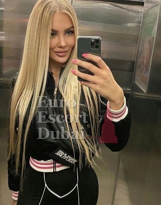 Inna, 28, escort in Dubai — 171 cm, blonde hair (photo 3 of 8)