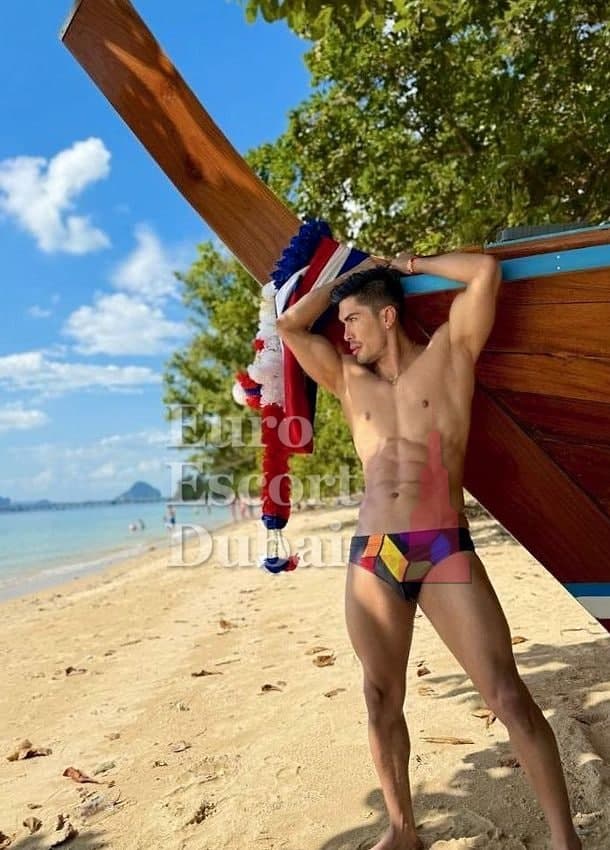 Adil, 26, escort in Dubai — black hair, 173 cm (photo 3 of 13)